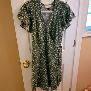 *SOLD*Universal Threa Floral Wrap Dress